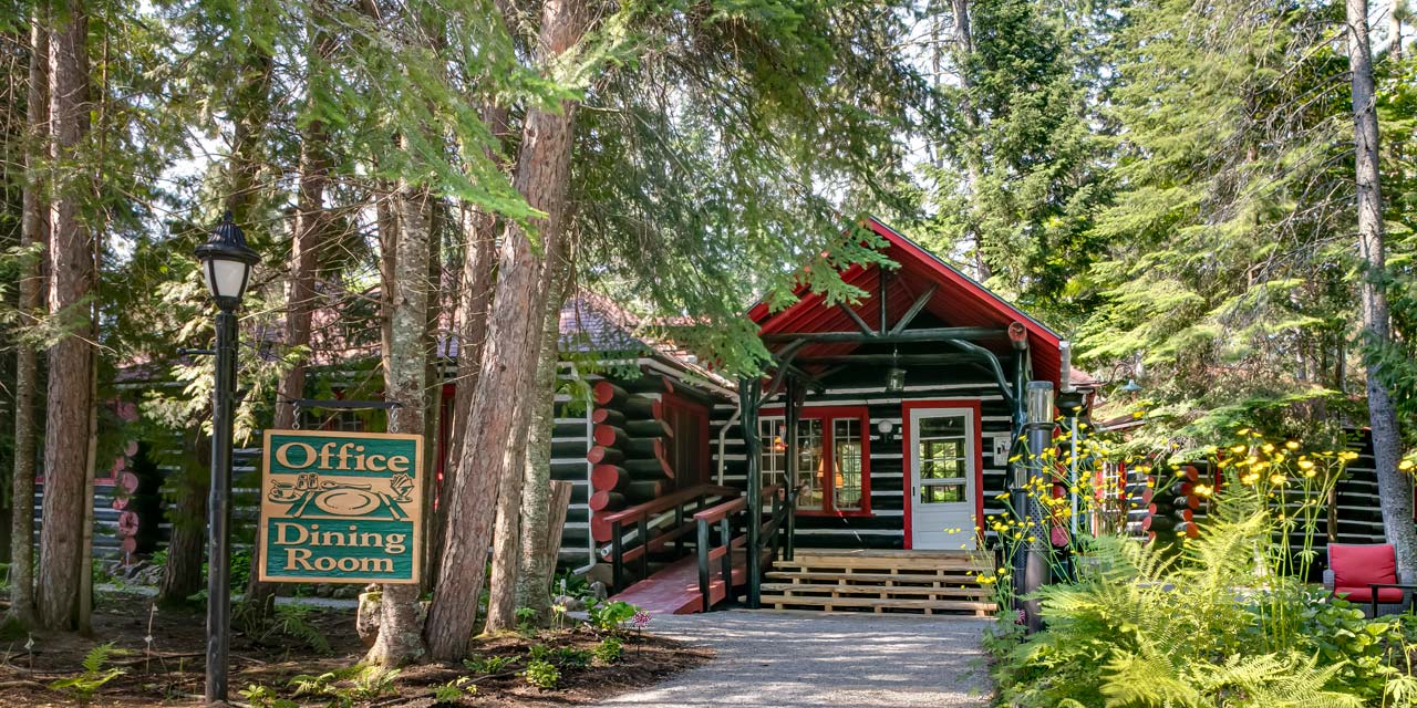 Killarney Lodge Private Cabin Rentals inside Algonguin Park