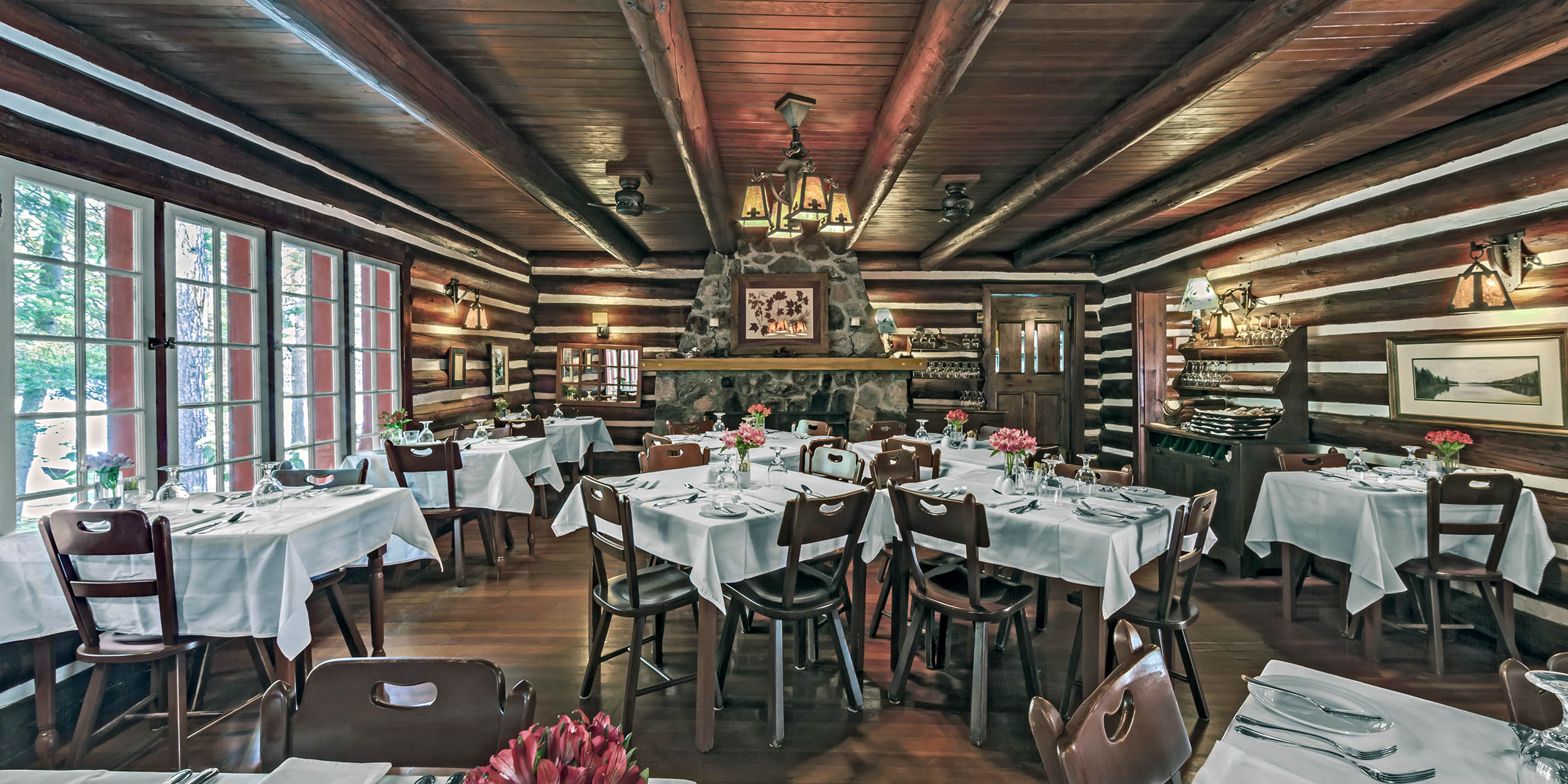 fine dining room algonquin park resort