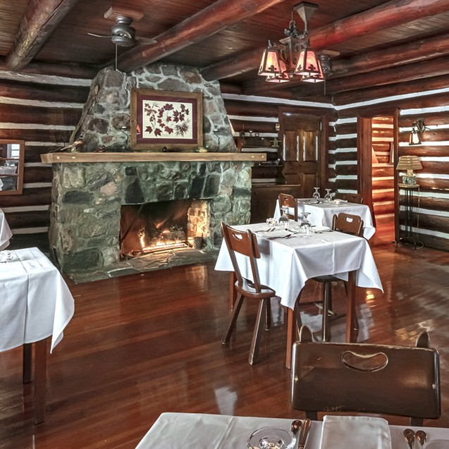 Killarney Lodge Fine Country Dining with cabin rental in Algonquin Park